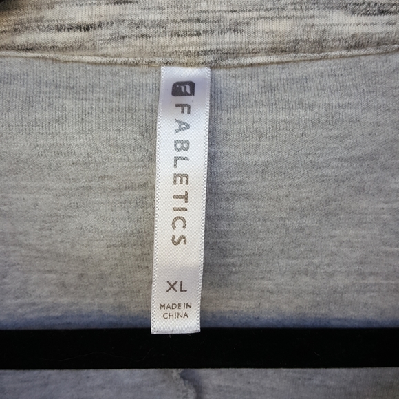 XL FABLETICS GRAY CROPPED WARM UP JACKET - Picture 7 of 10
